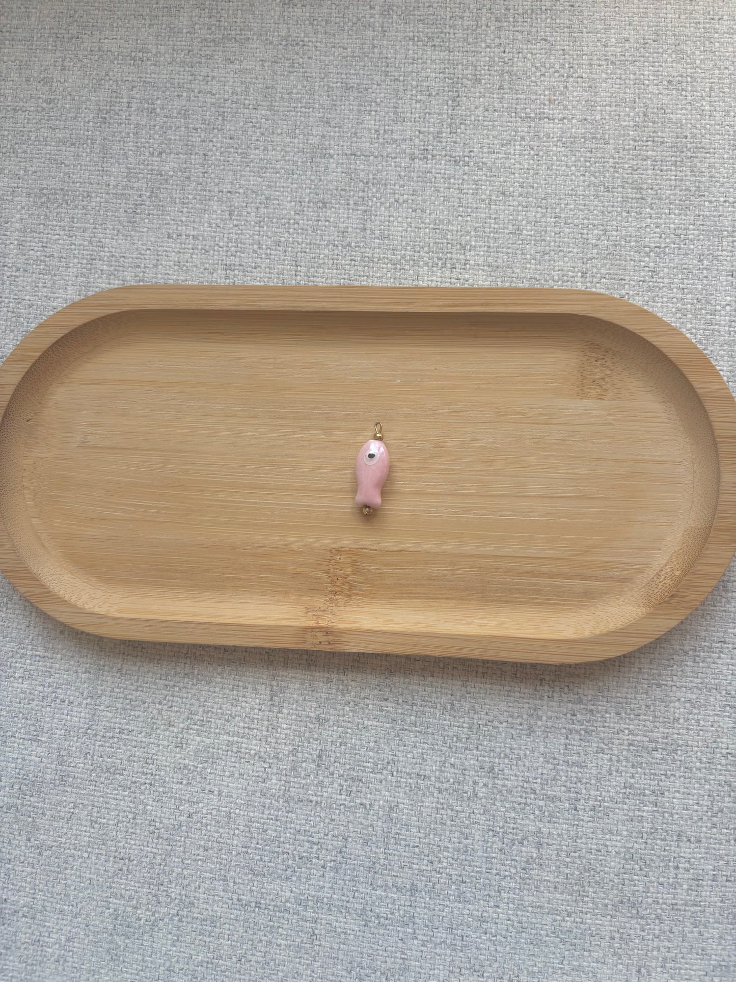 Breloque poisson rose