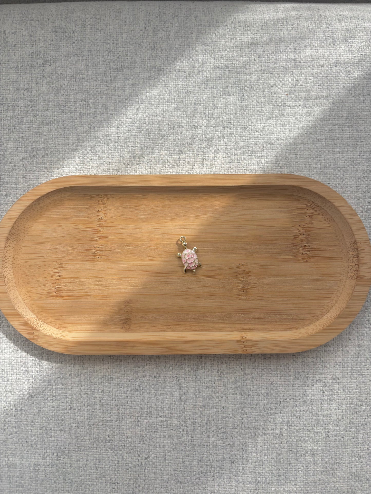 Breloque tortue rose