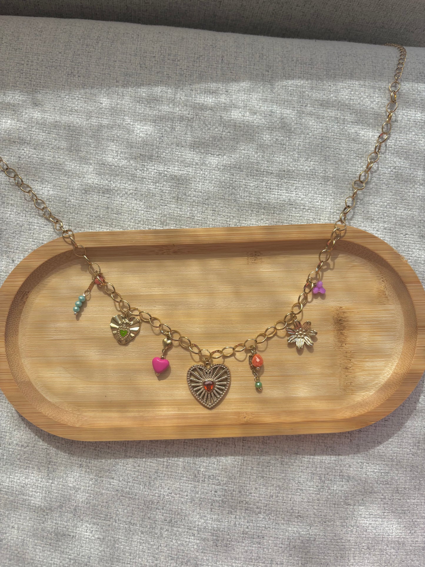 Collier Lea